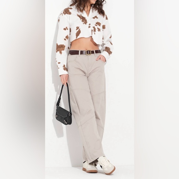 Women’s Twill Utility Crop Shirt - Picture 4 of 6